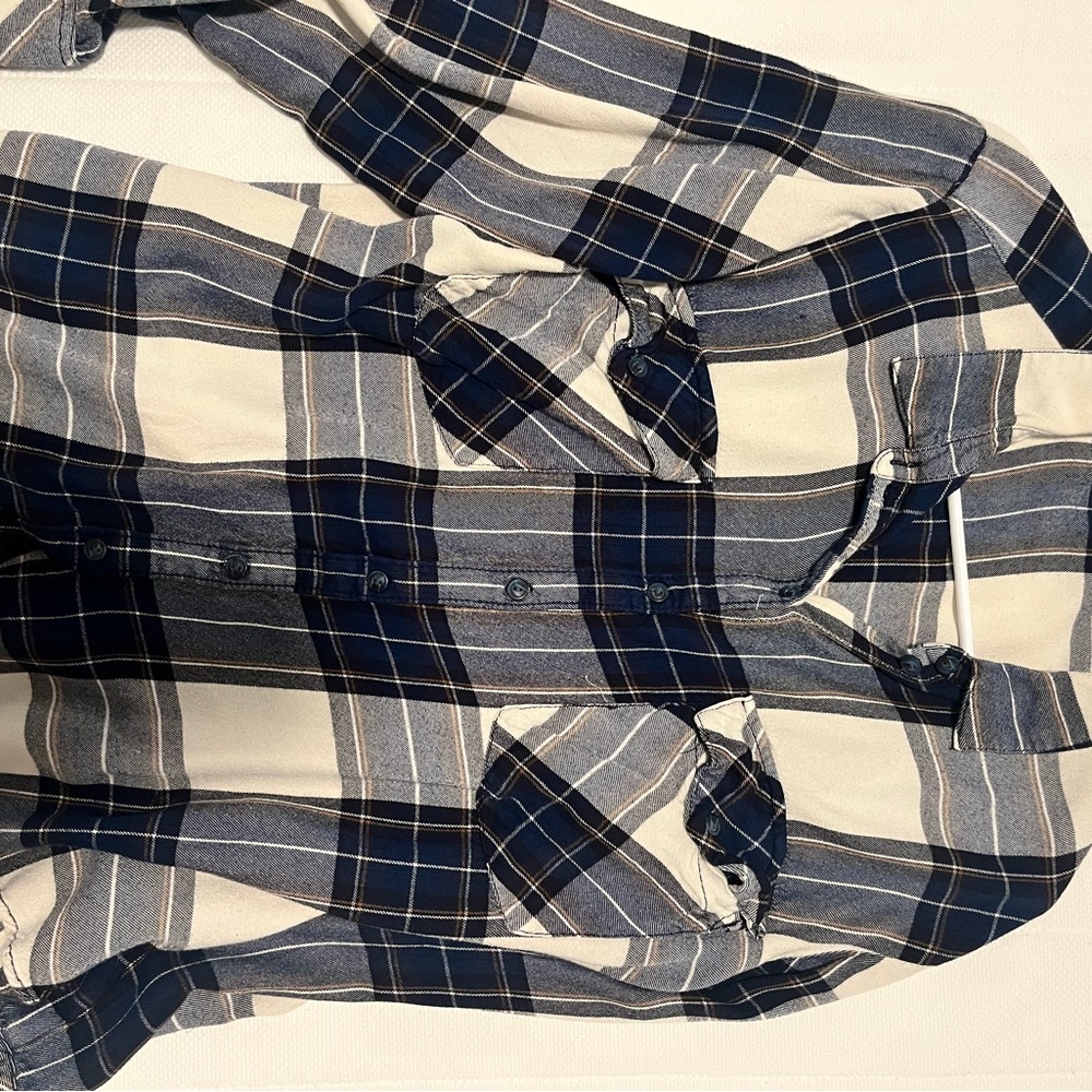 Sanctuary Navy and Cream Plaid Button Down Shirt